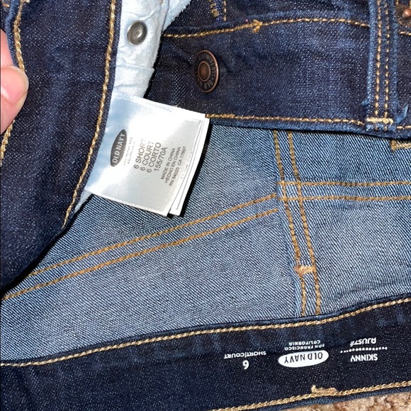 Old Navy Dark Wash Skinny Jeans - Picture 4 of 4